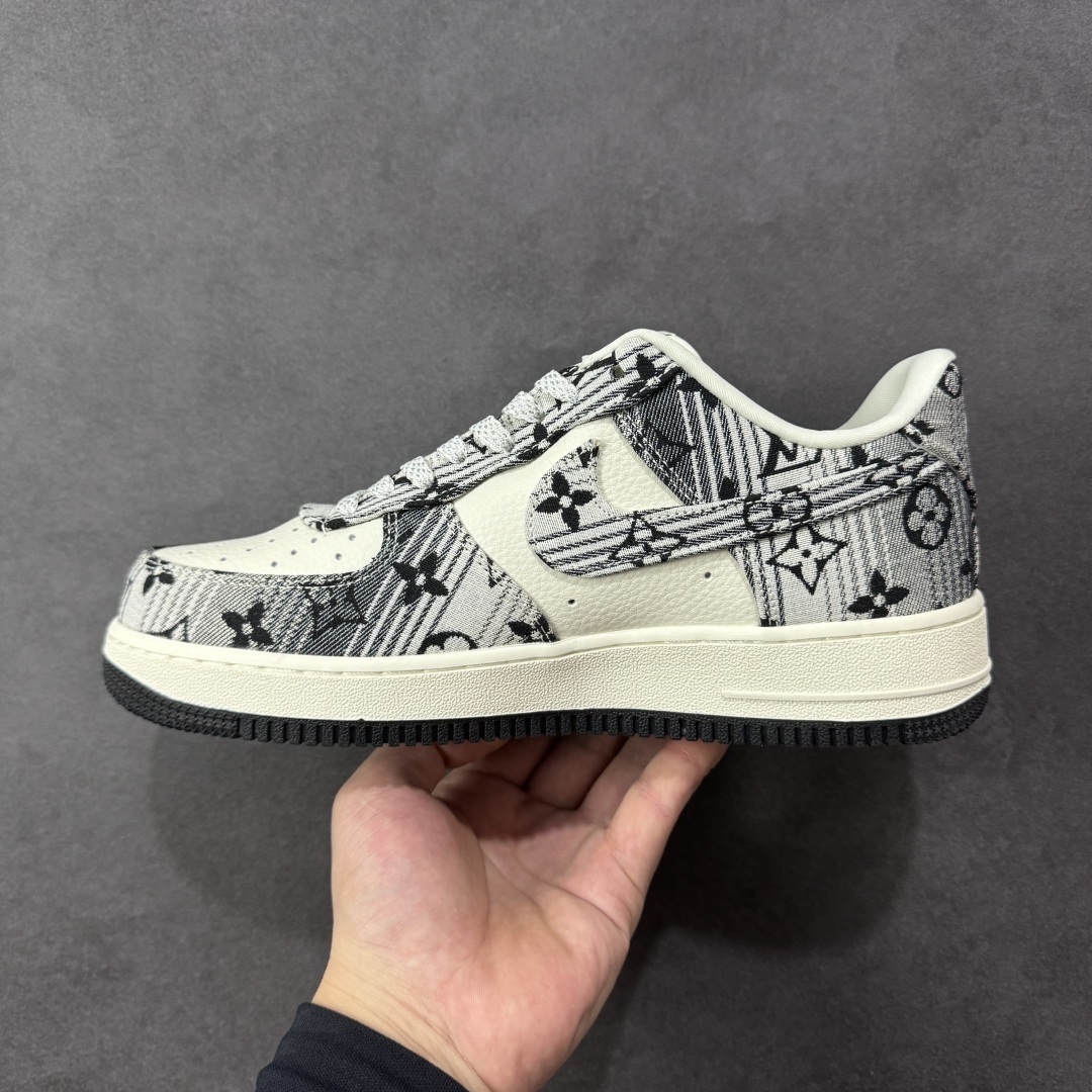 Nike Sneakers SH528348