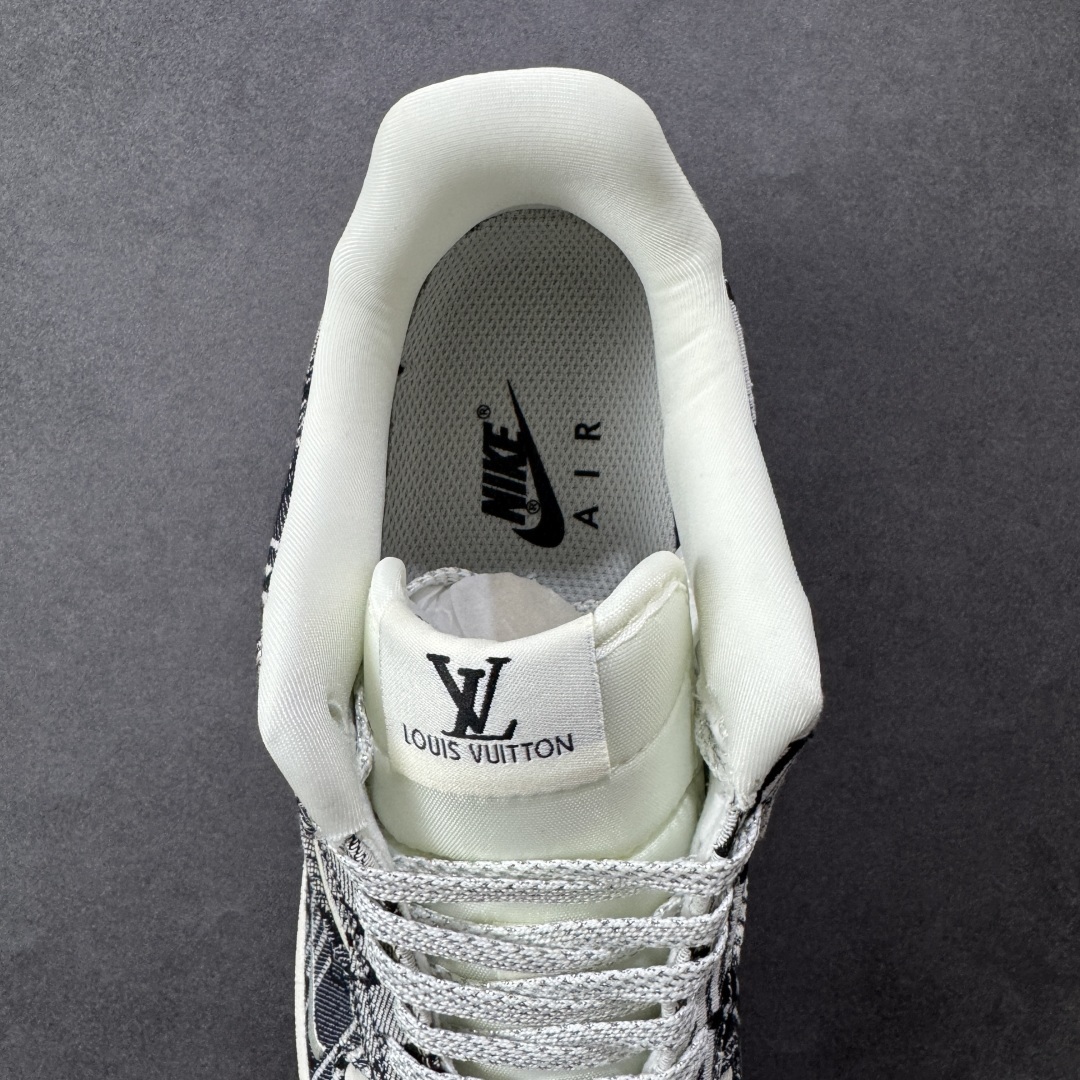 Nike Sneakers SH528348