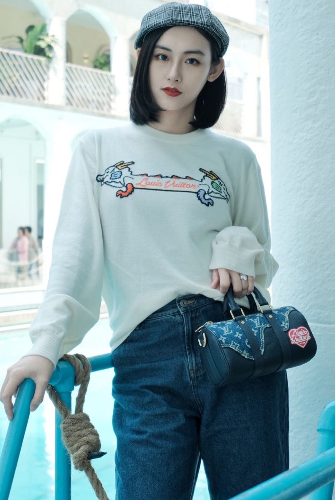 圆筒挎包 M81010