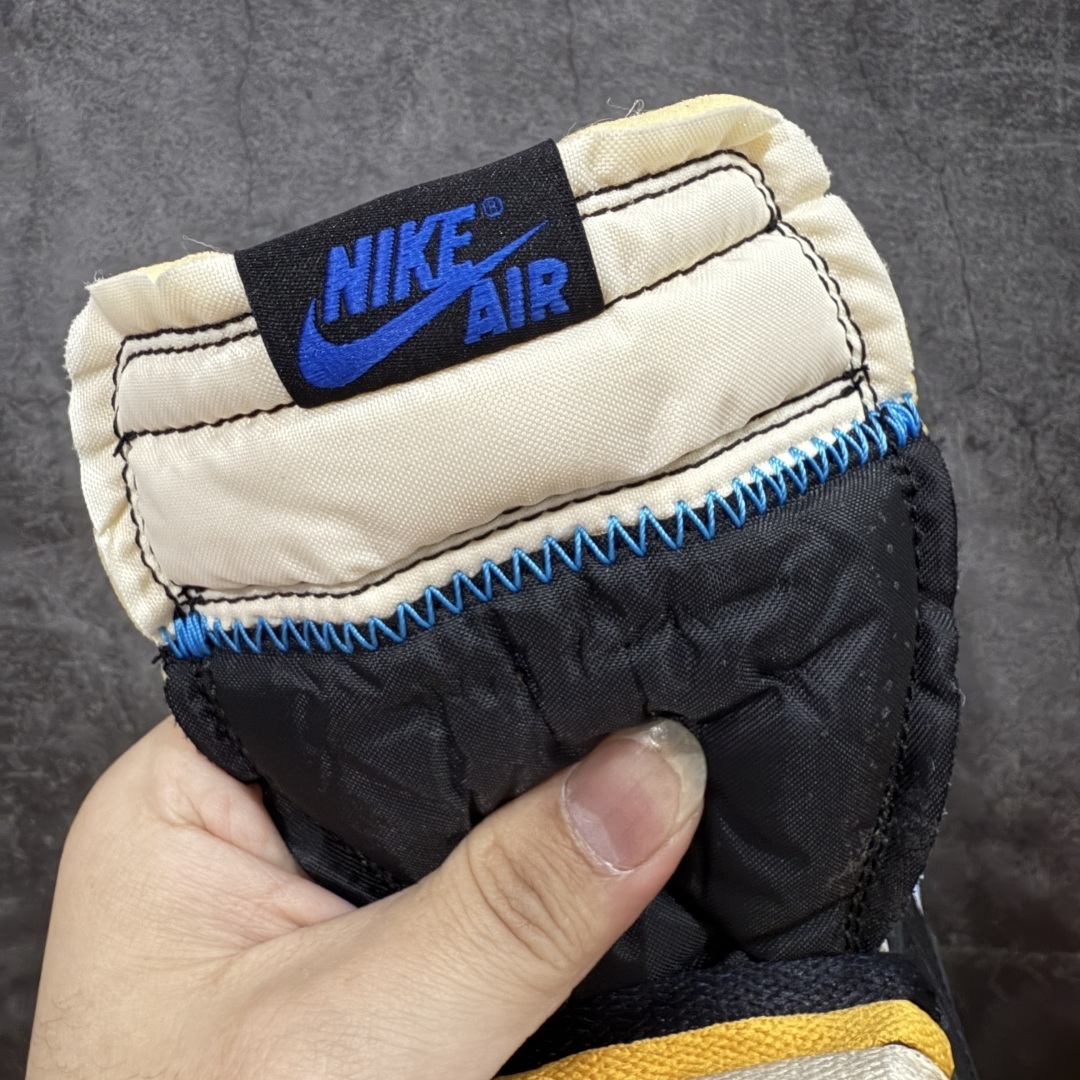 Nike Sneakers SH528401