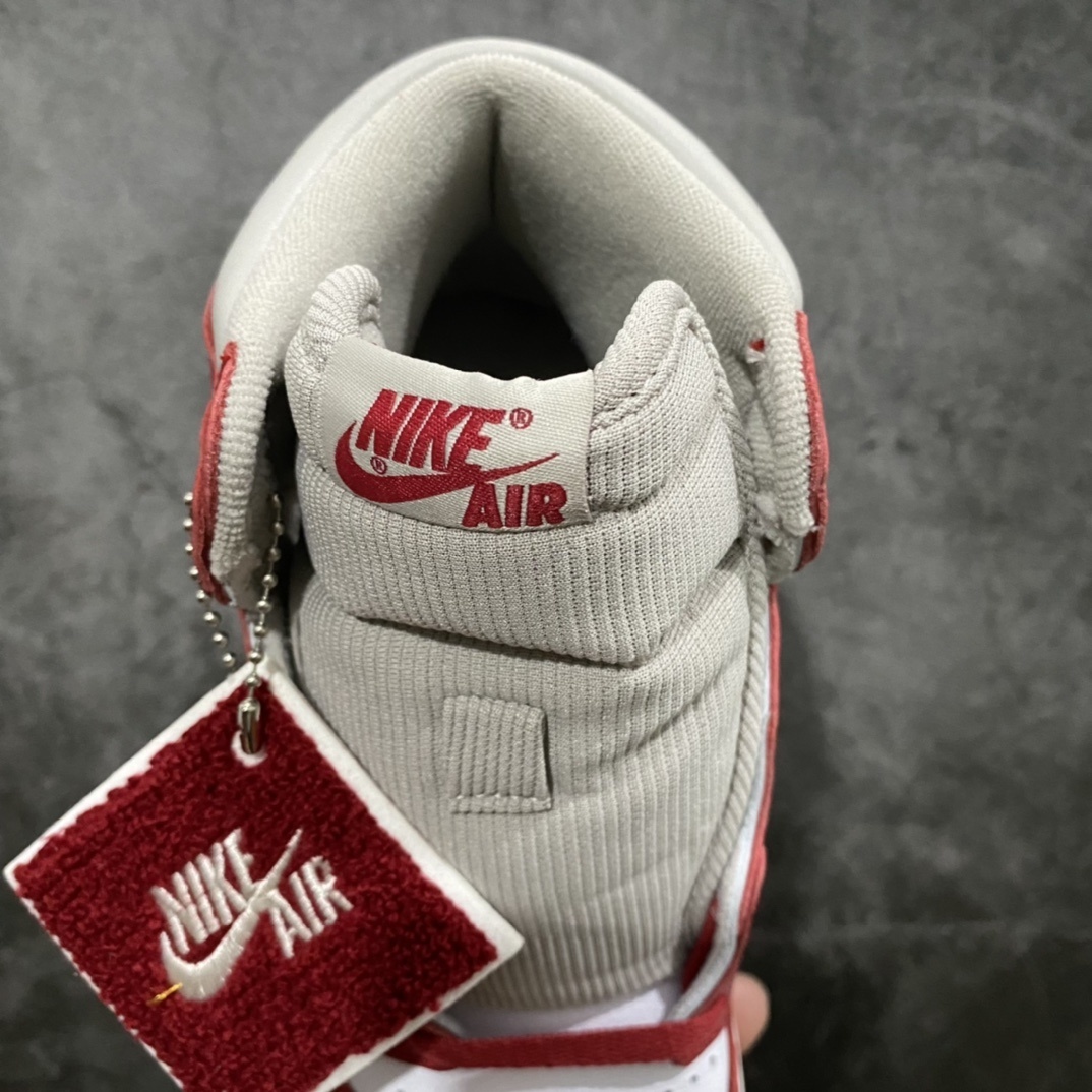 Nike Sneakers SH528405
