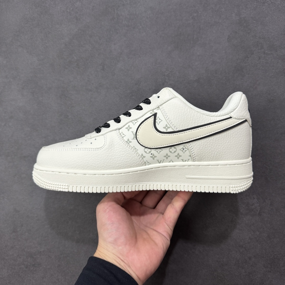 Nike Sneakers SH528337