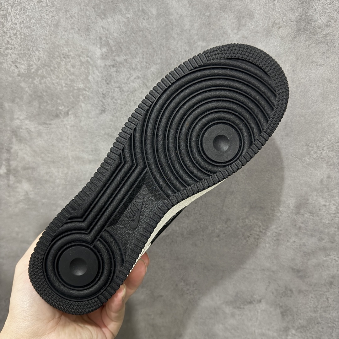 Nike Sneakers SH528355