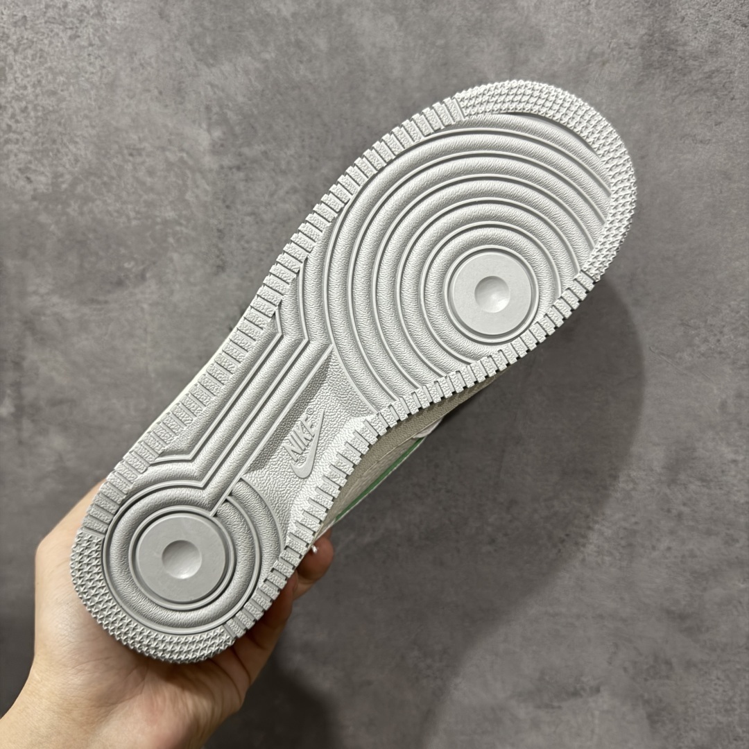 Nike Sneakers SH528324