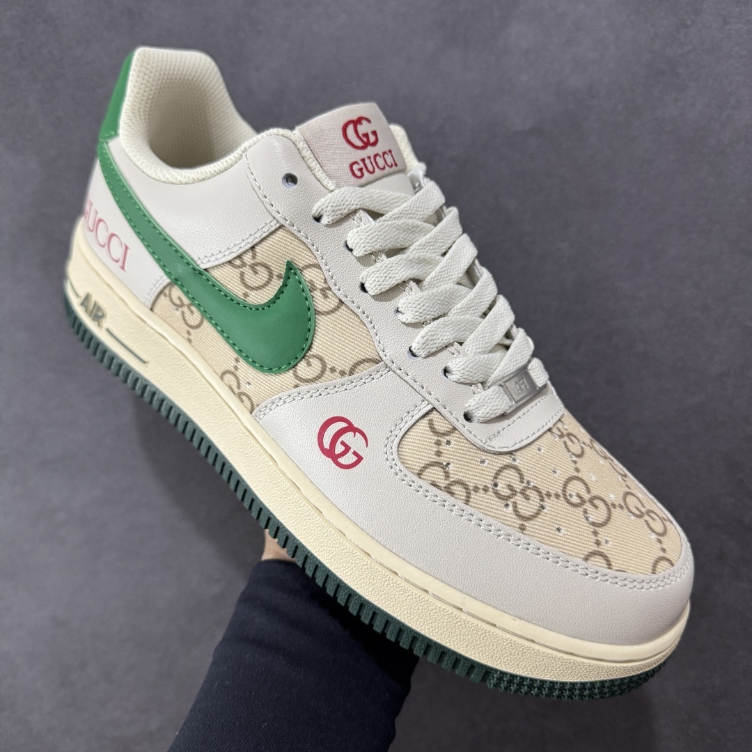 Nike Sneakers SH528350
