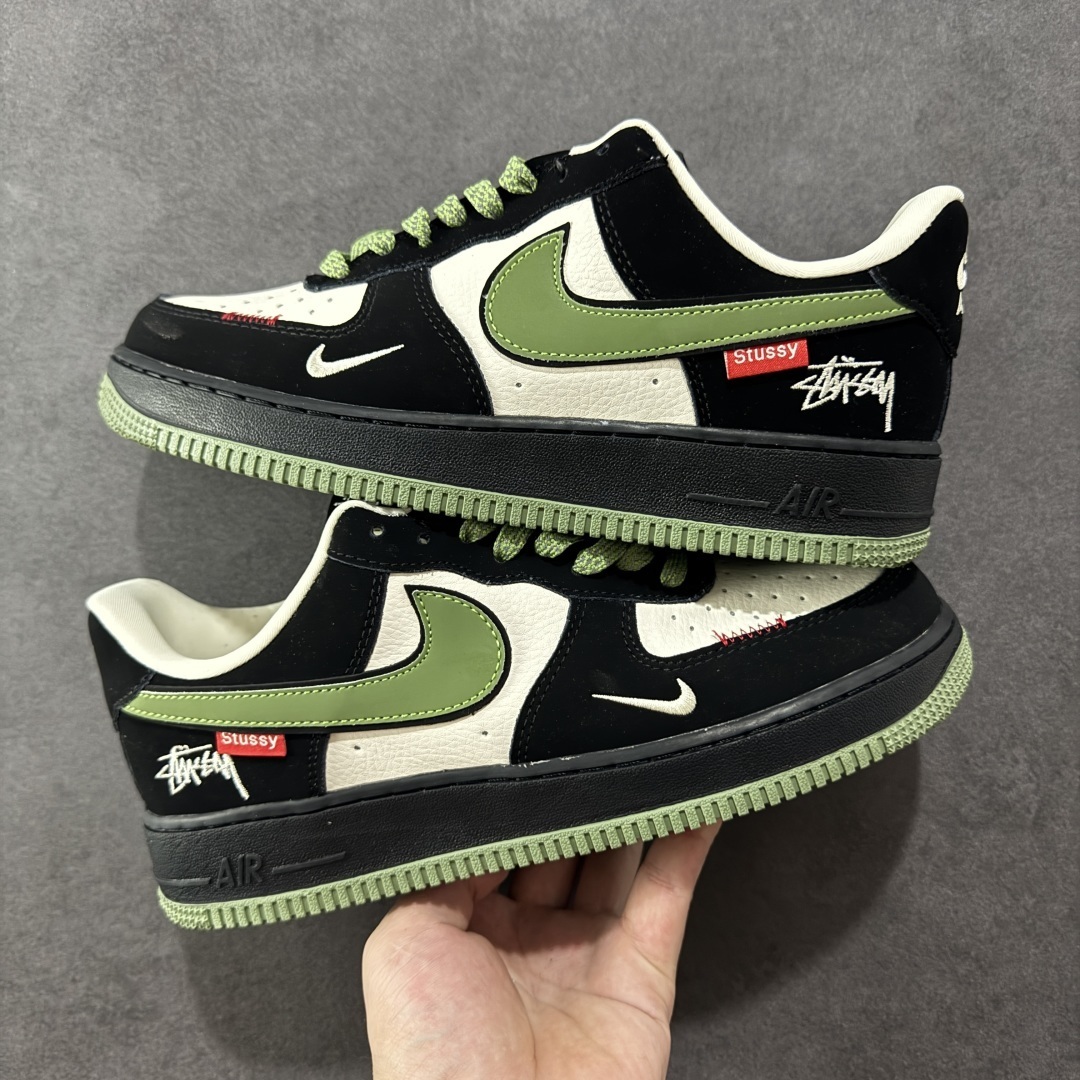 Nike Sneakers SH528352