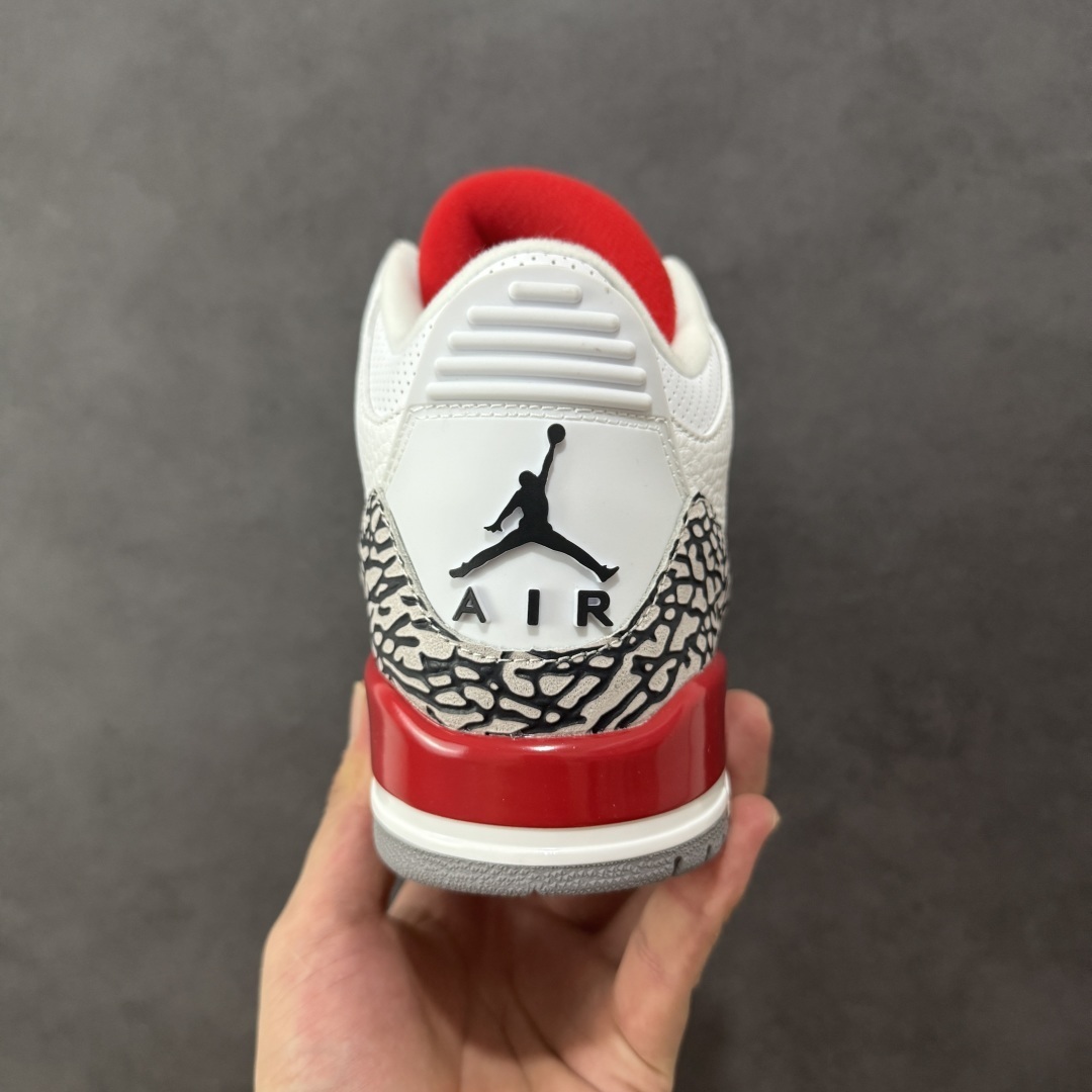 Jordan Sneakers SH528261
