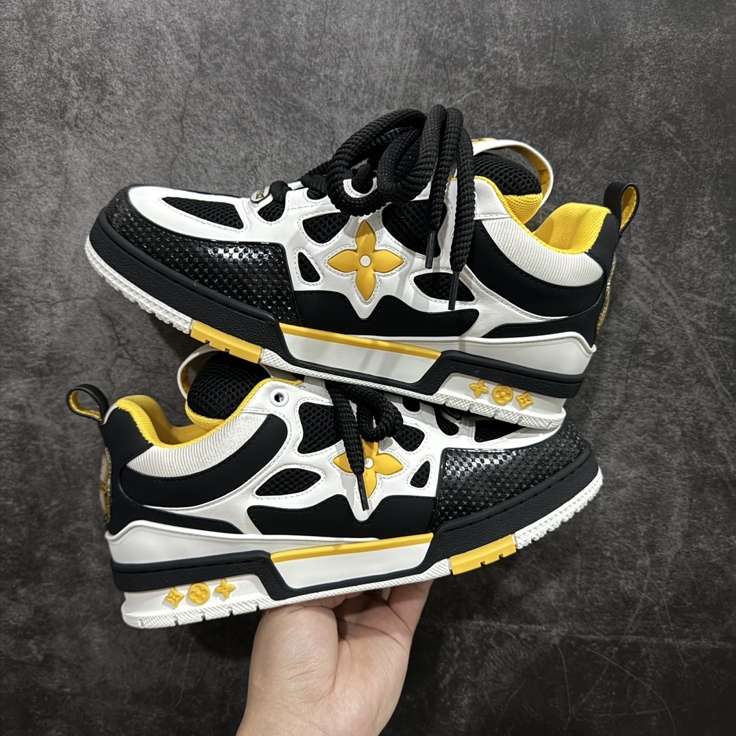 Louis Vuitton Sneakers SH528115