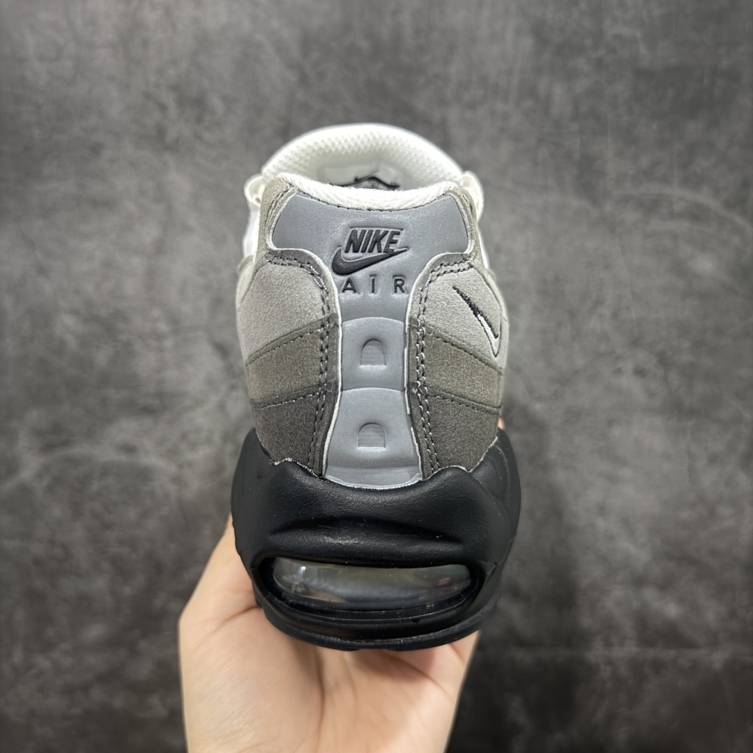 Nike Sneakers SH528017