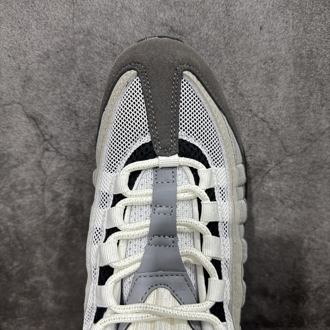 Nike Sneakers SH528017