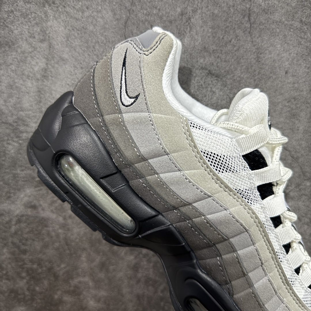 Nike Sneakers SH528017