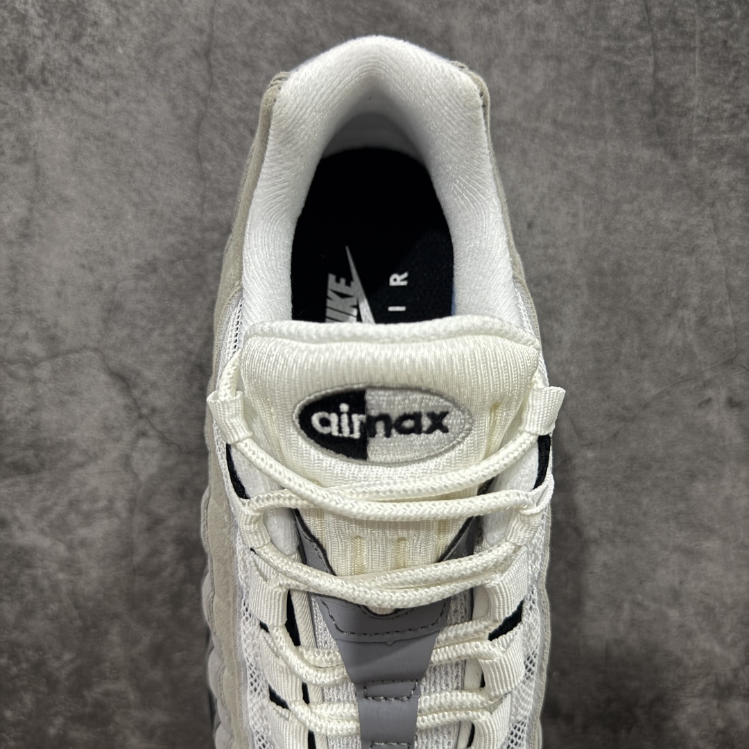 Nike Sneakers SH528017