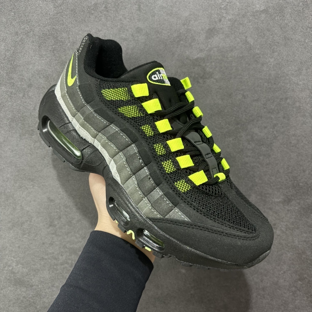 Nike Sneakers SH528025