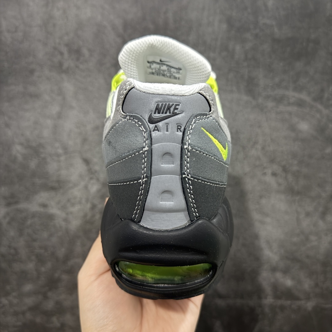 Nike Sneakers SH528012