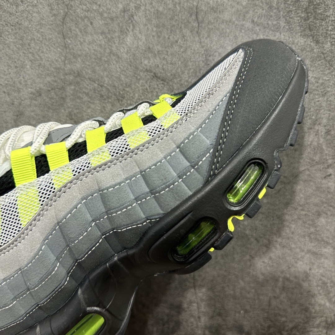 Nike Sneakers SH528012