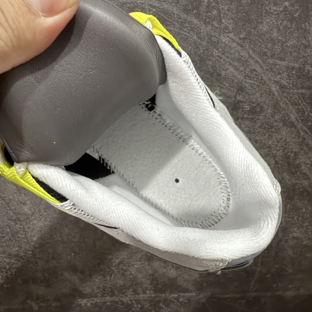 Nike Sneakers SH528012