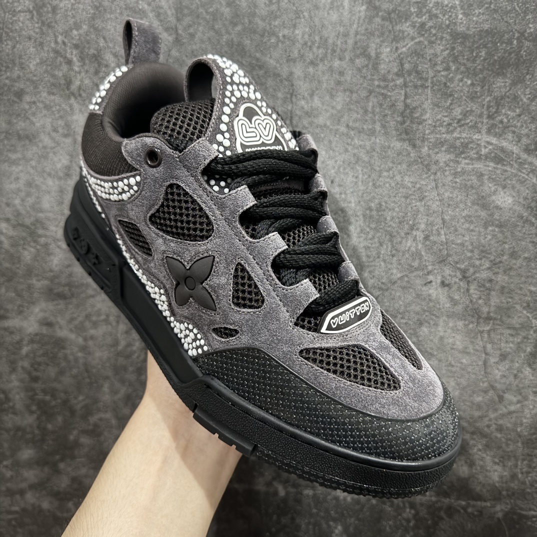 Louis Vuitton Sneakers SH528116