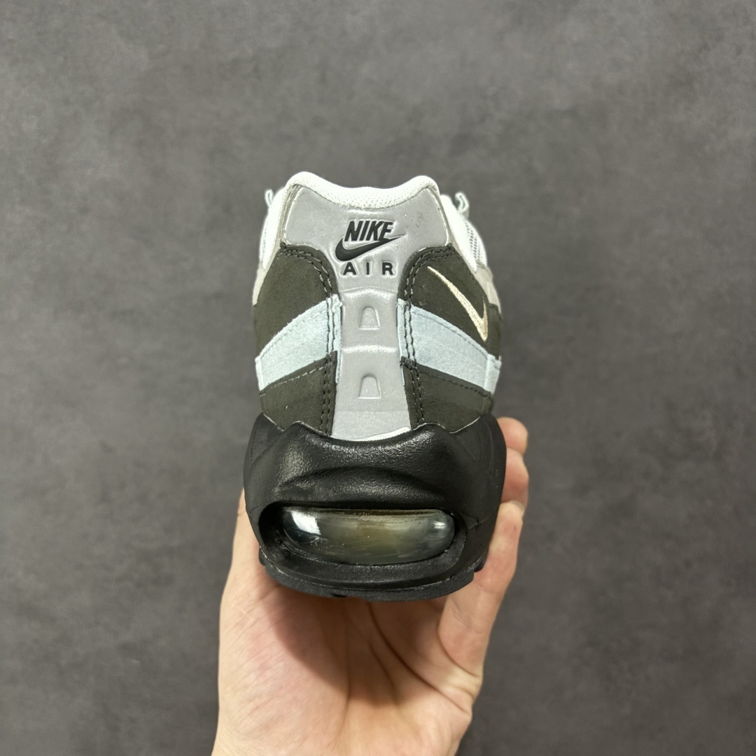 Nike Sneakers SH528022