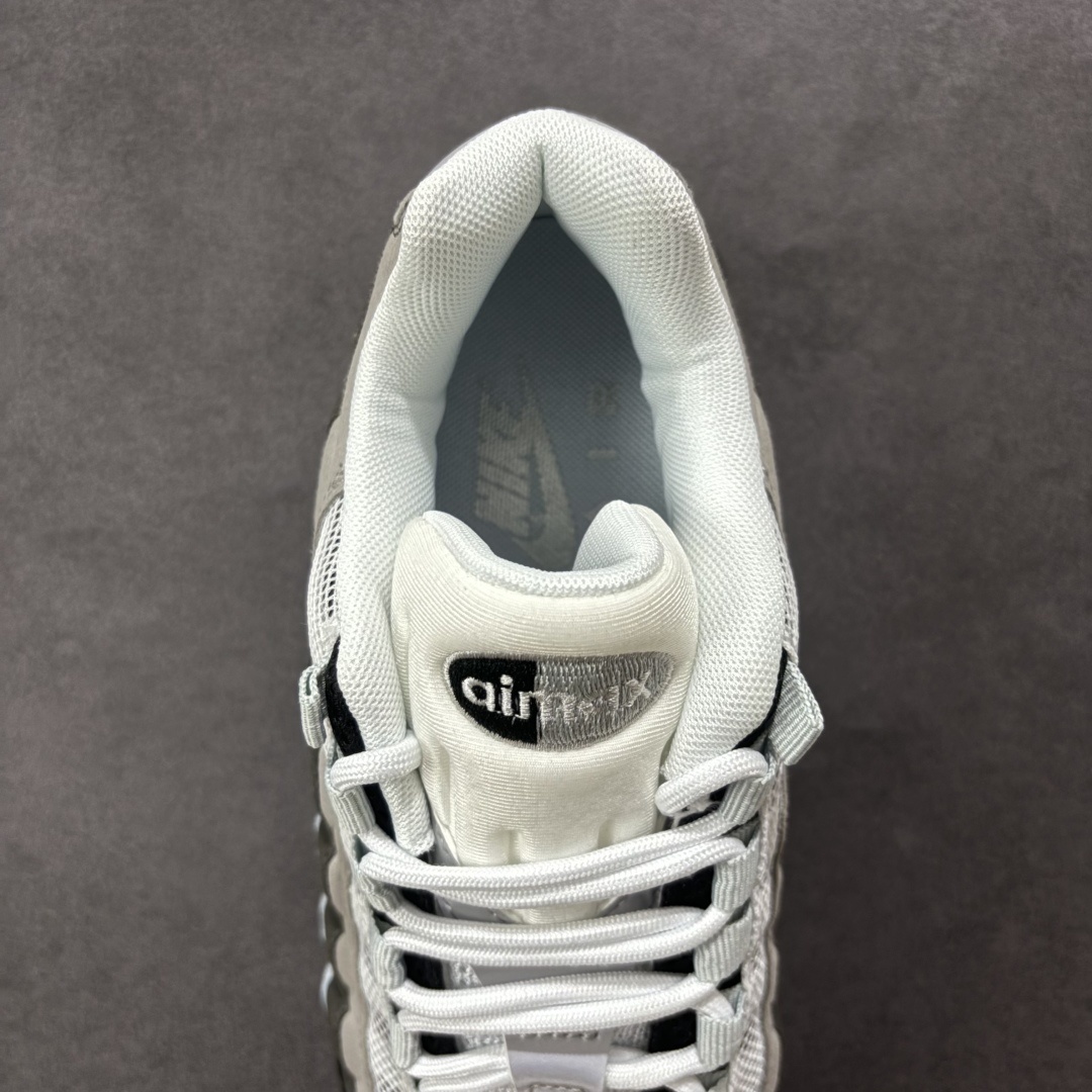 Nike Sneakers SH528022