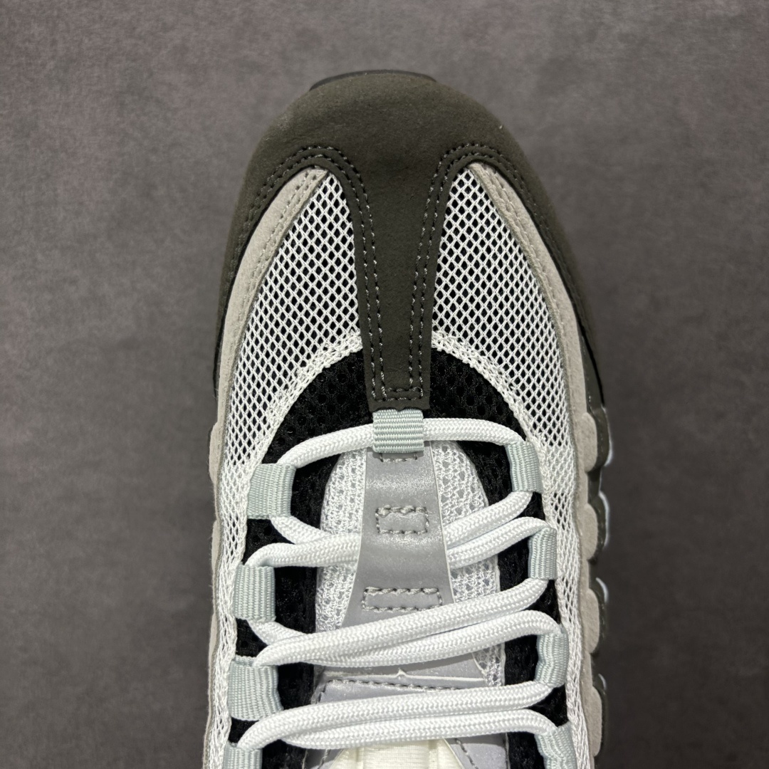 Nike Sneakers SH528022