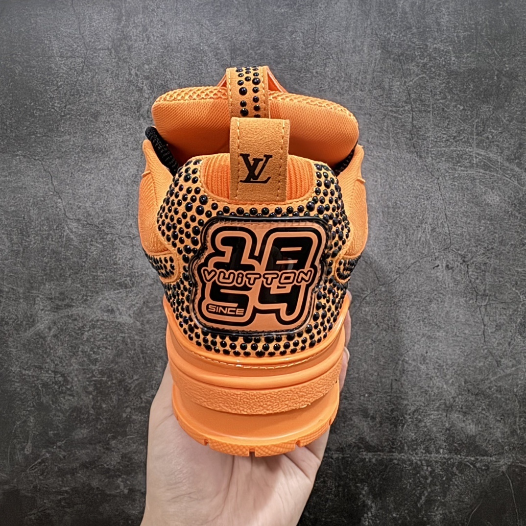 Louis Vuitton Sneakers SH528111