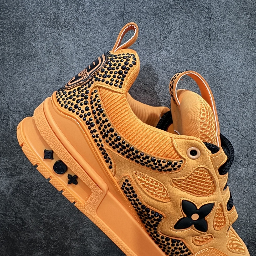 Louis Vuitton Sneakers SH528111