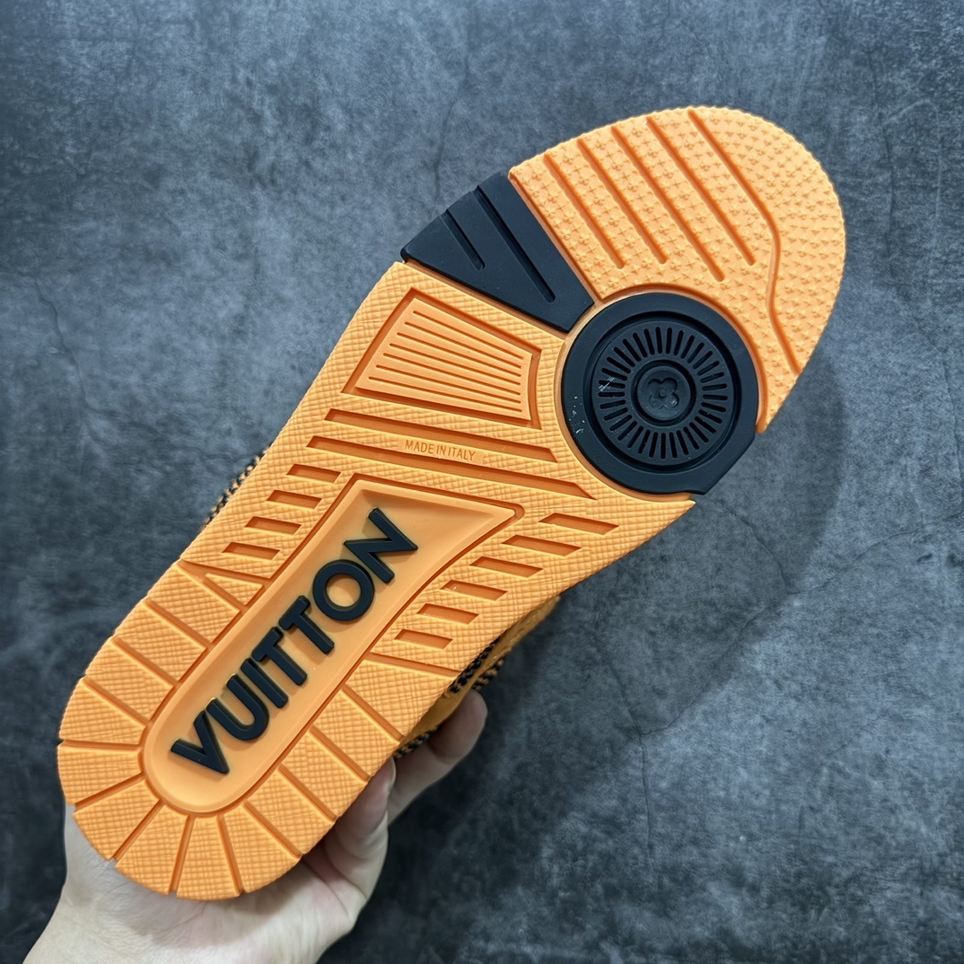 Louis Vuitton Sneakers SH528111