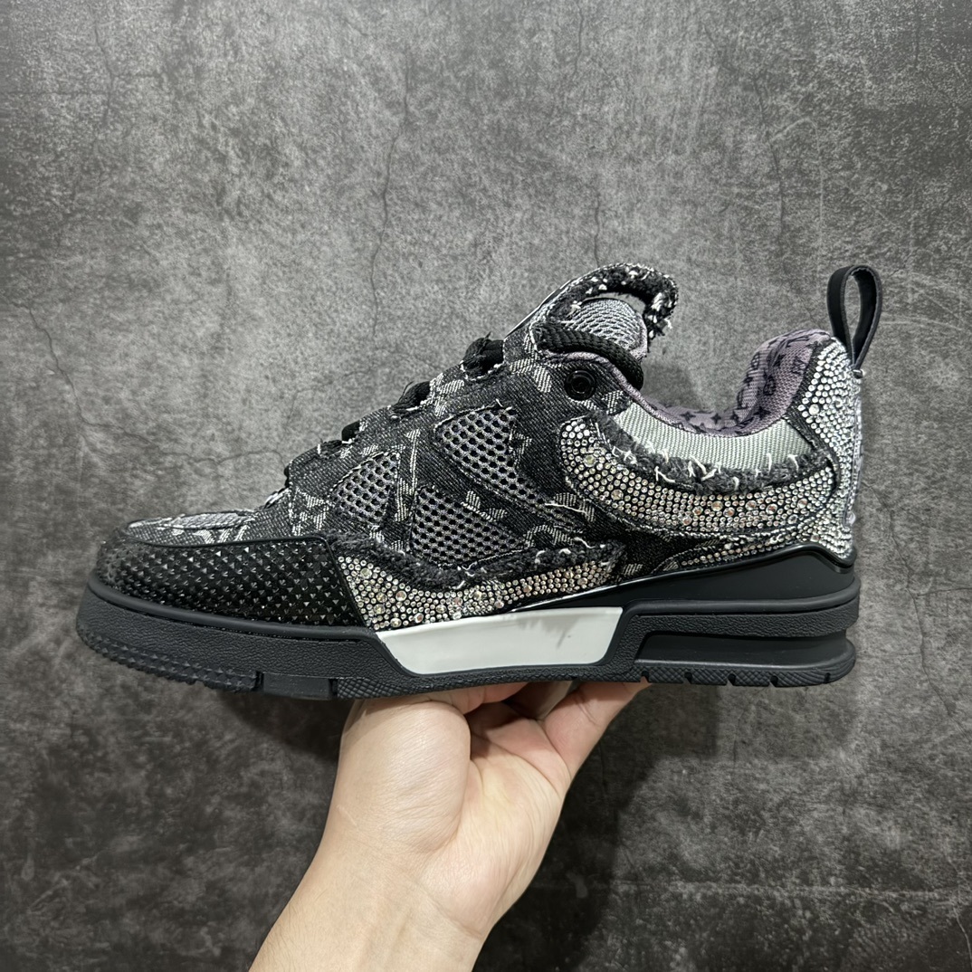 Louis Vuitton Sneakers SH528118