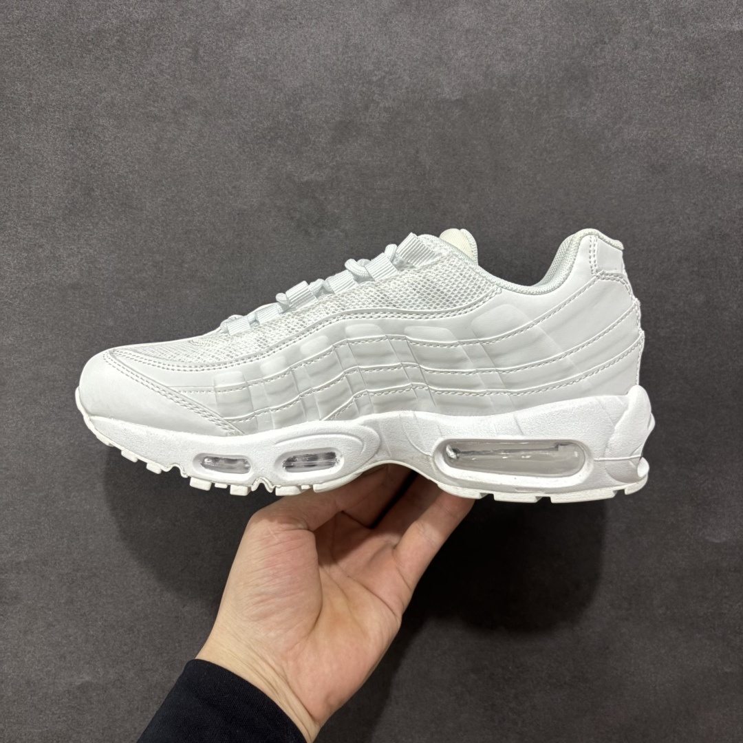 Nike Sneakers SH528027