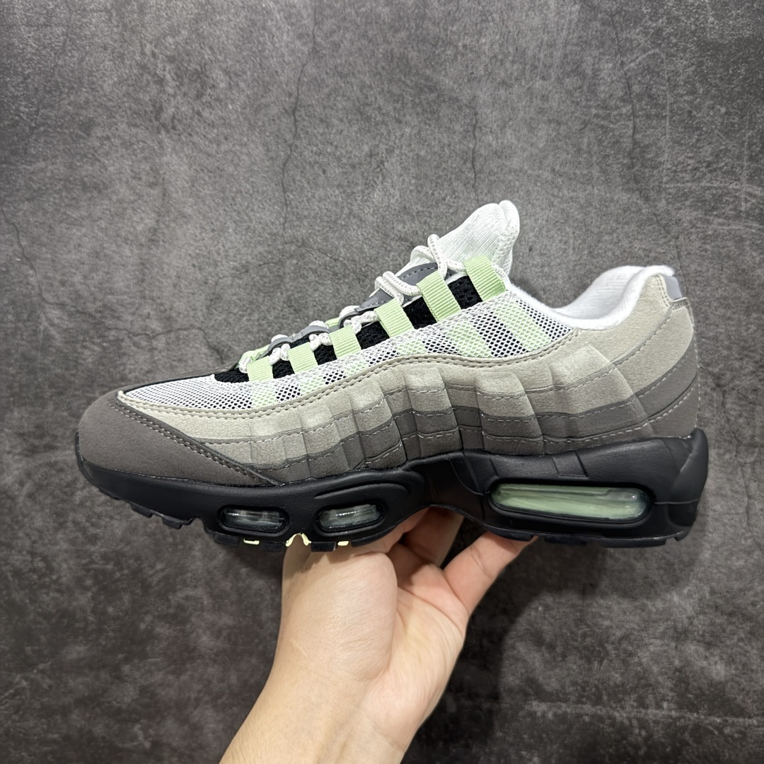 Nike Sneakers SH528018