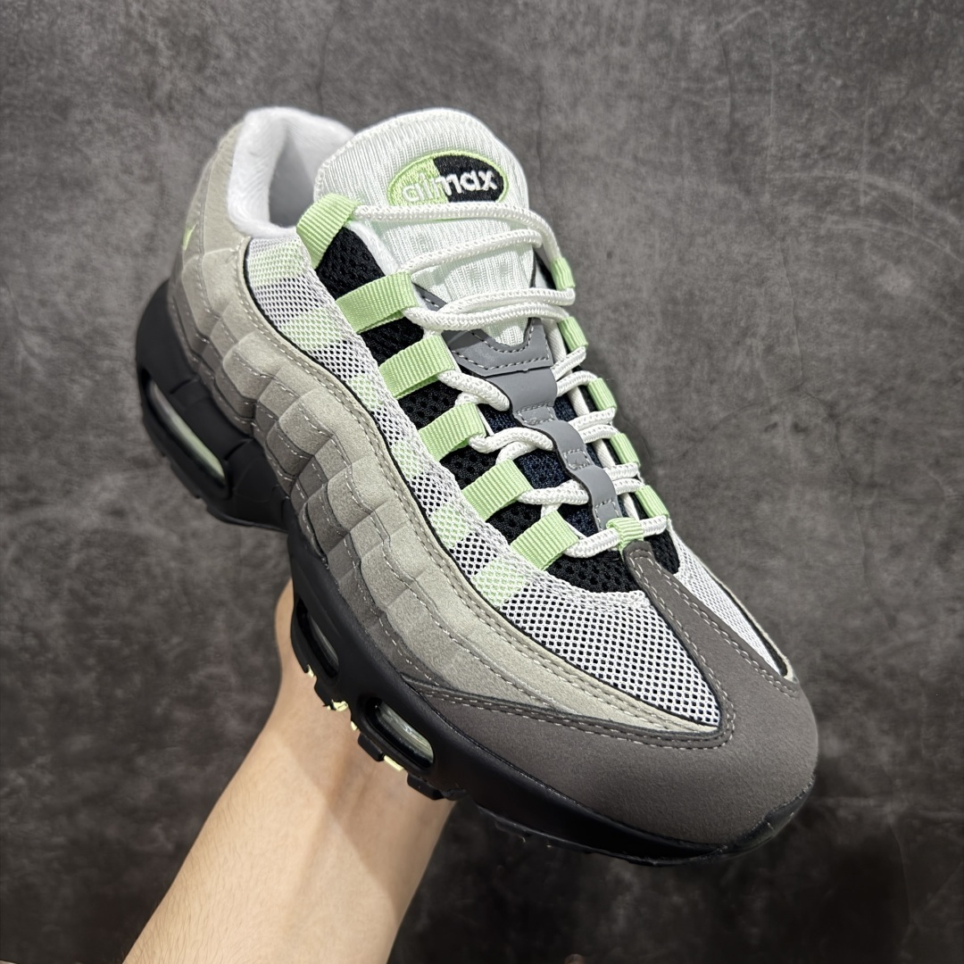 Nike Sneakers SH528018