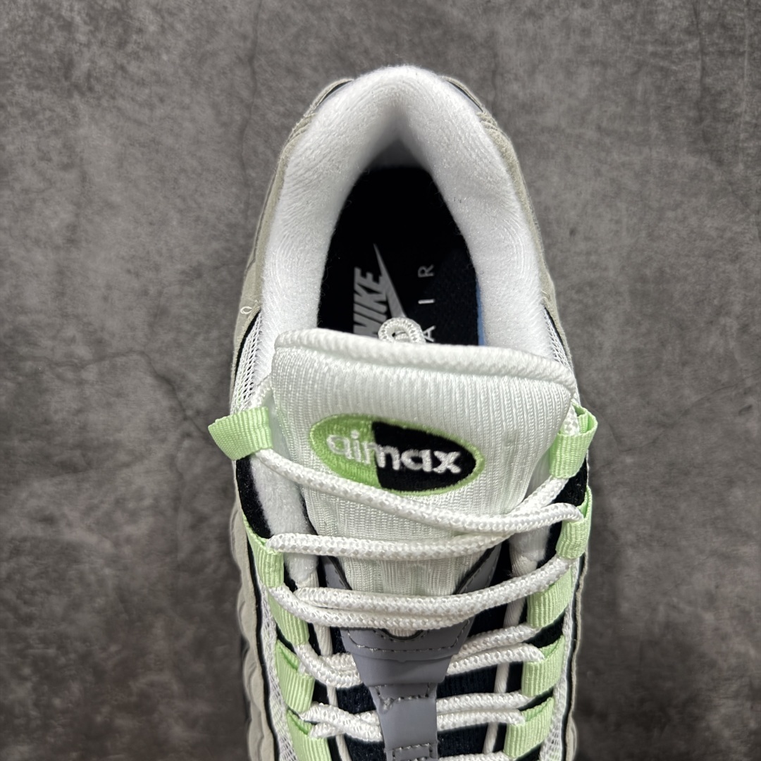 Nike Sneakers SH528018