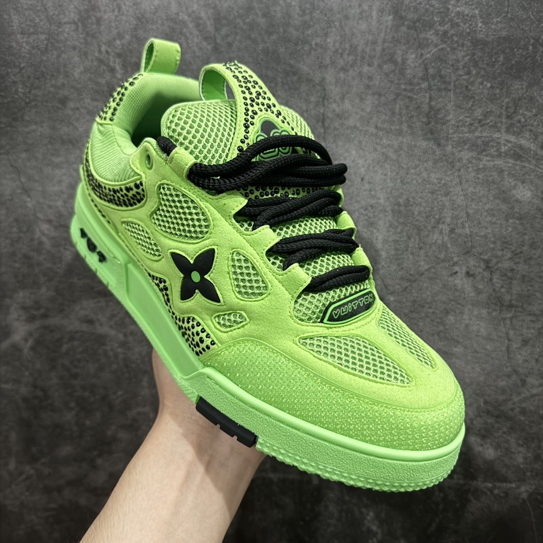 Louis Vuitton Sneakers SH528112