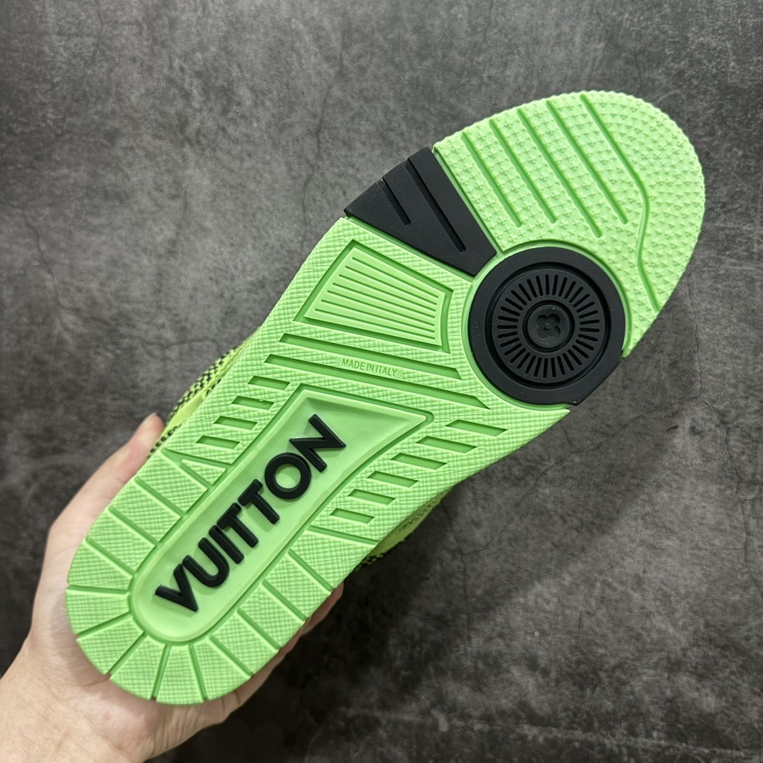 Louis Vuitton Sneakers SH528112