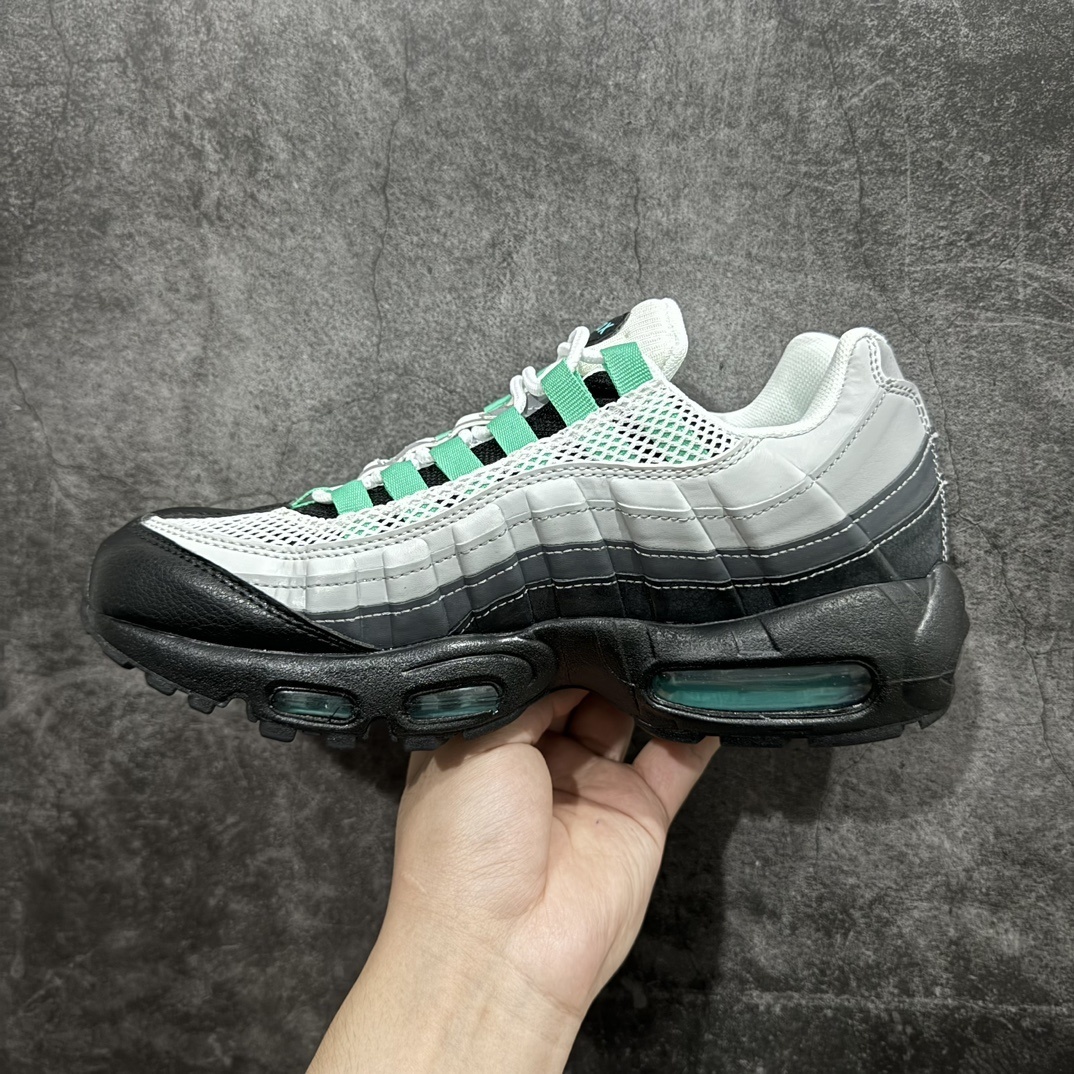 Nike Sneakers SH528031