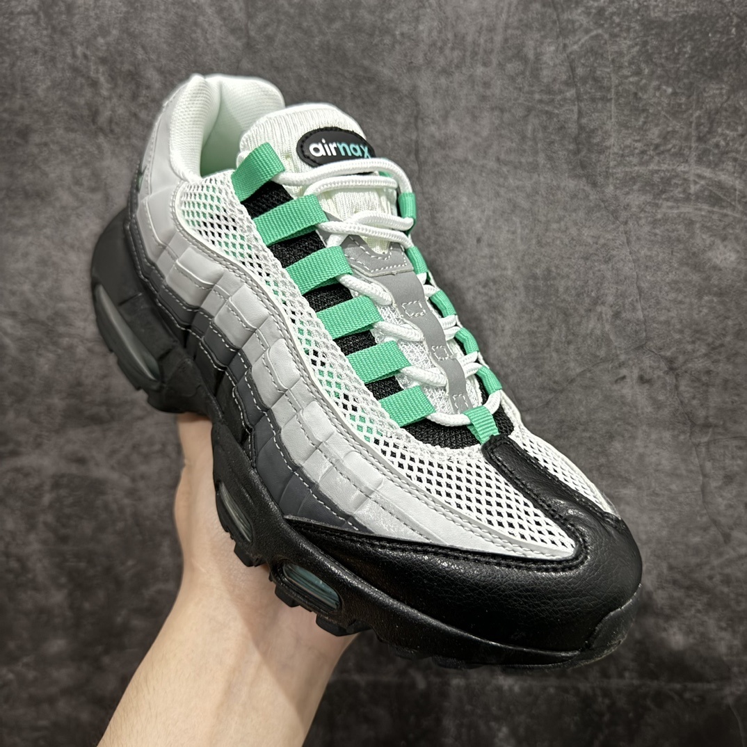 Nike Sneakers SH528031
