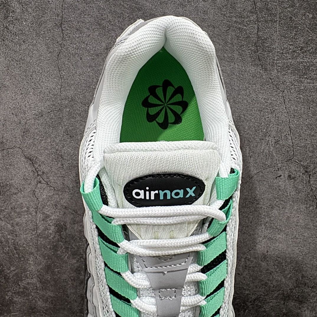 Nike Sneakers SH528031