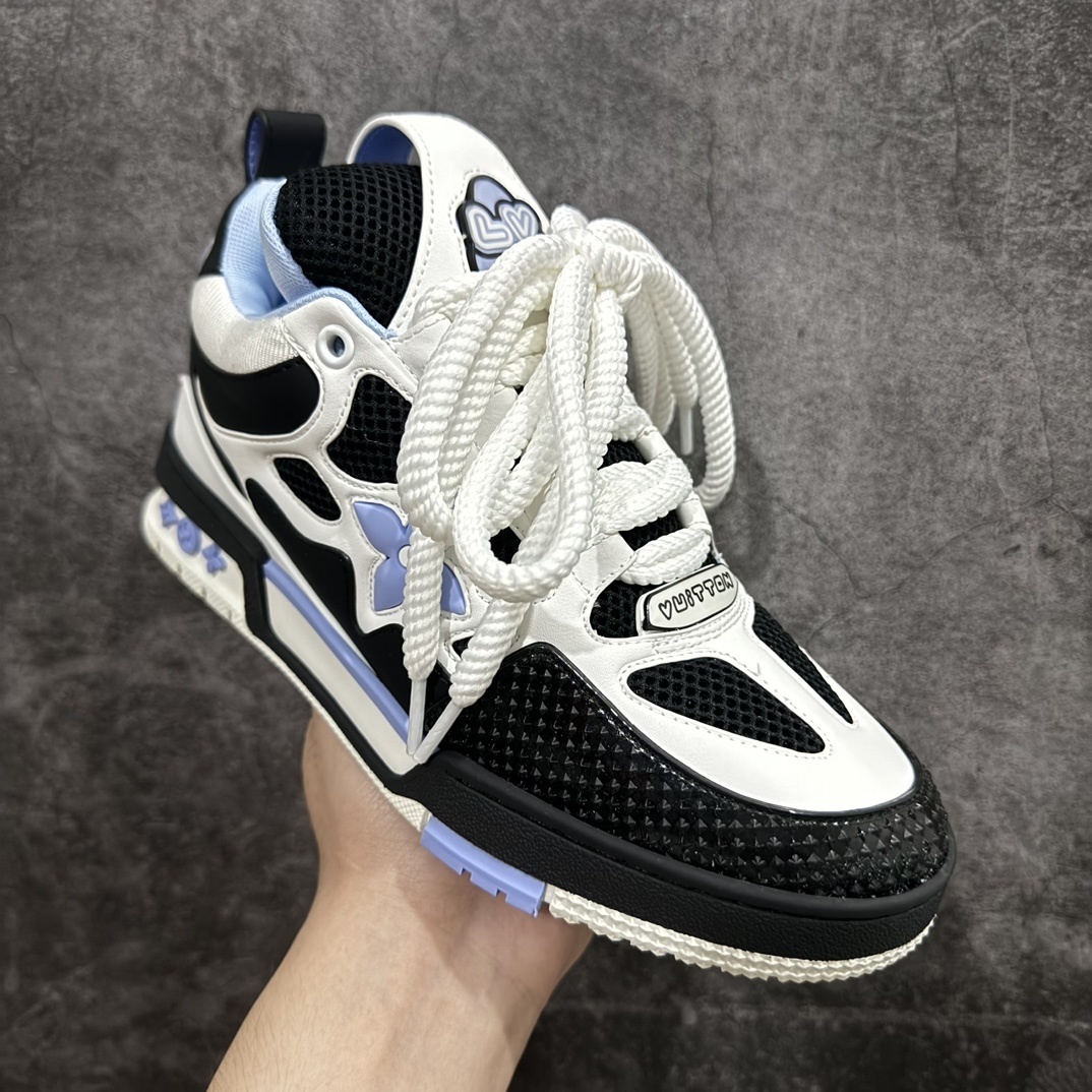 Louis Vuitton Sneakers SH528110