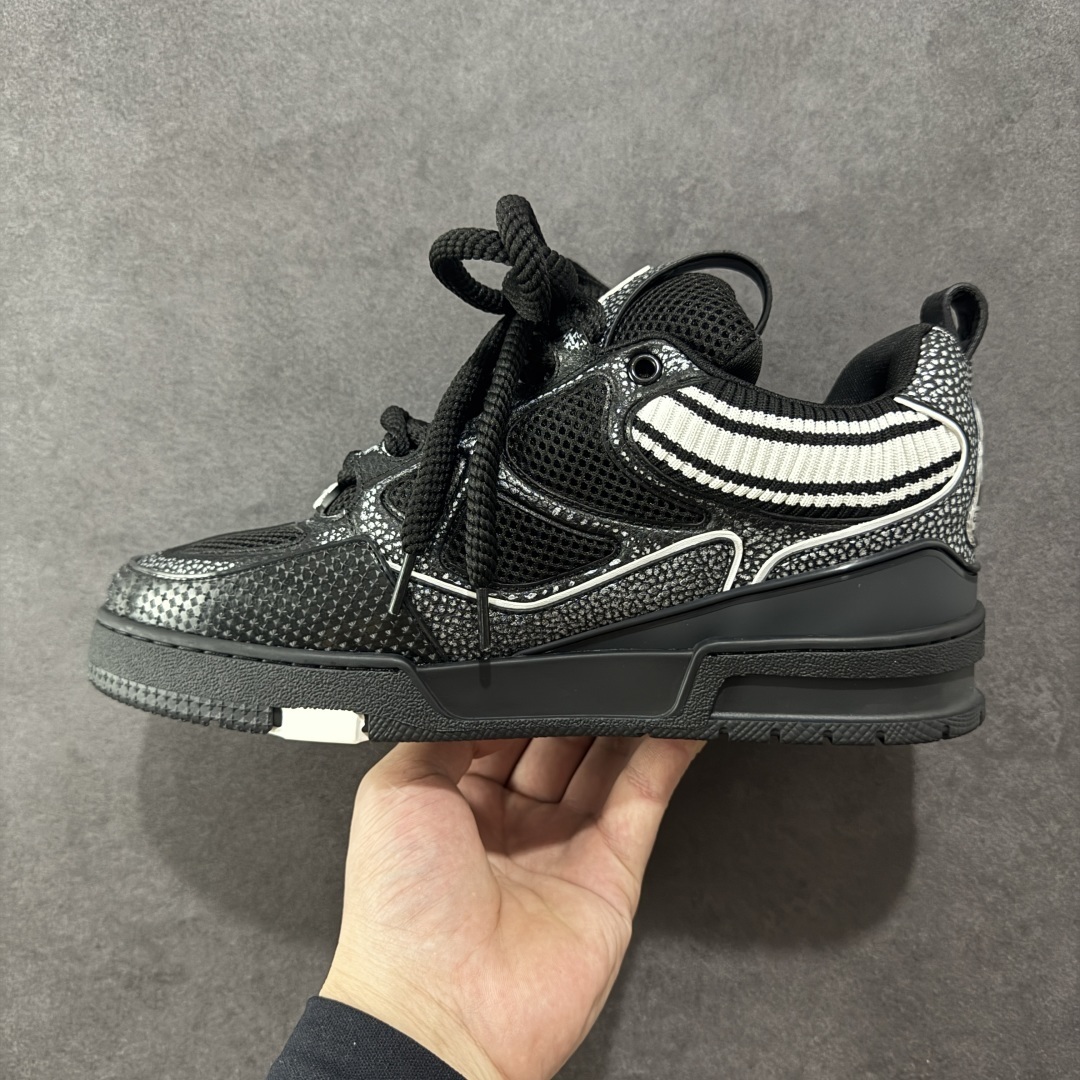 Louis Vuitton Sneakers SH528097