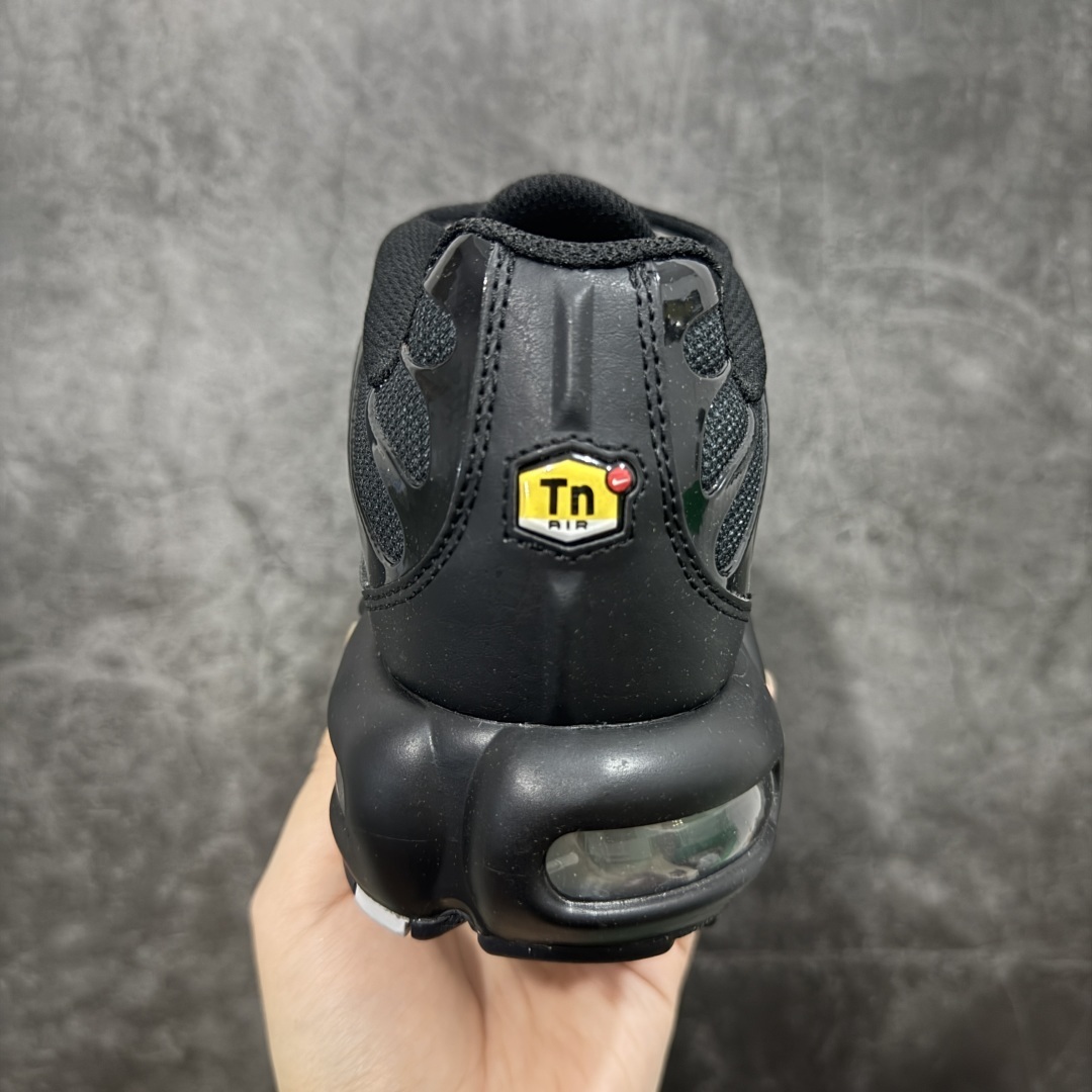 Nike Sneakers SH528123