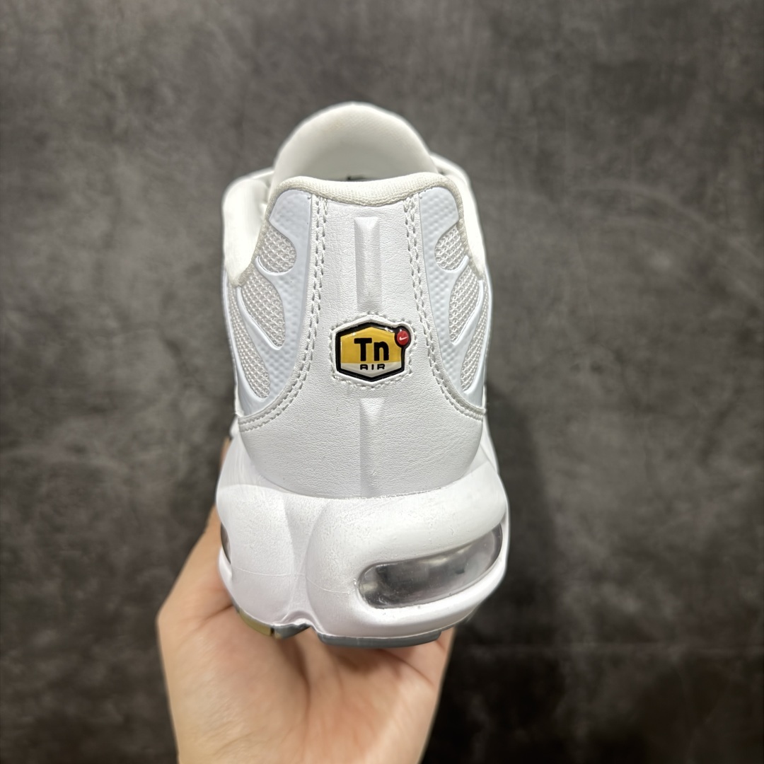 Nike Sneakers SH528124