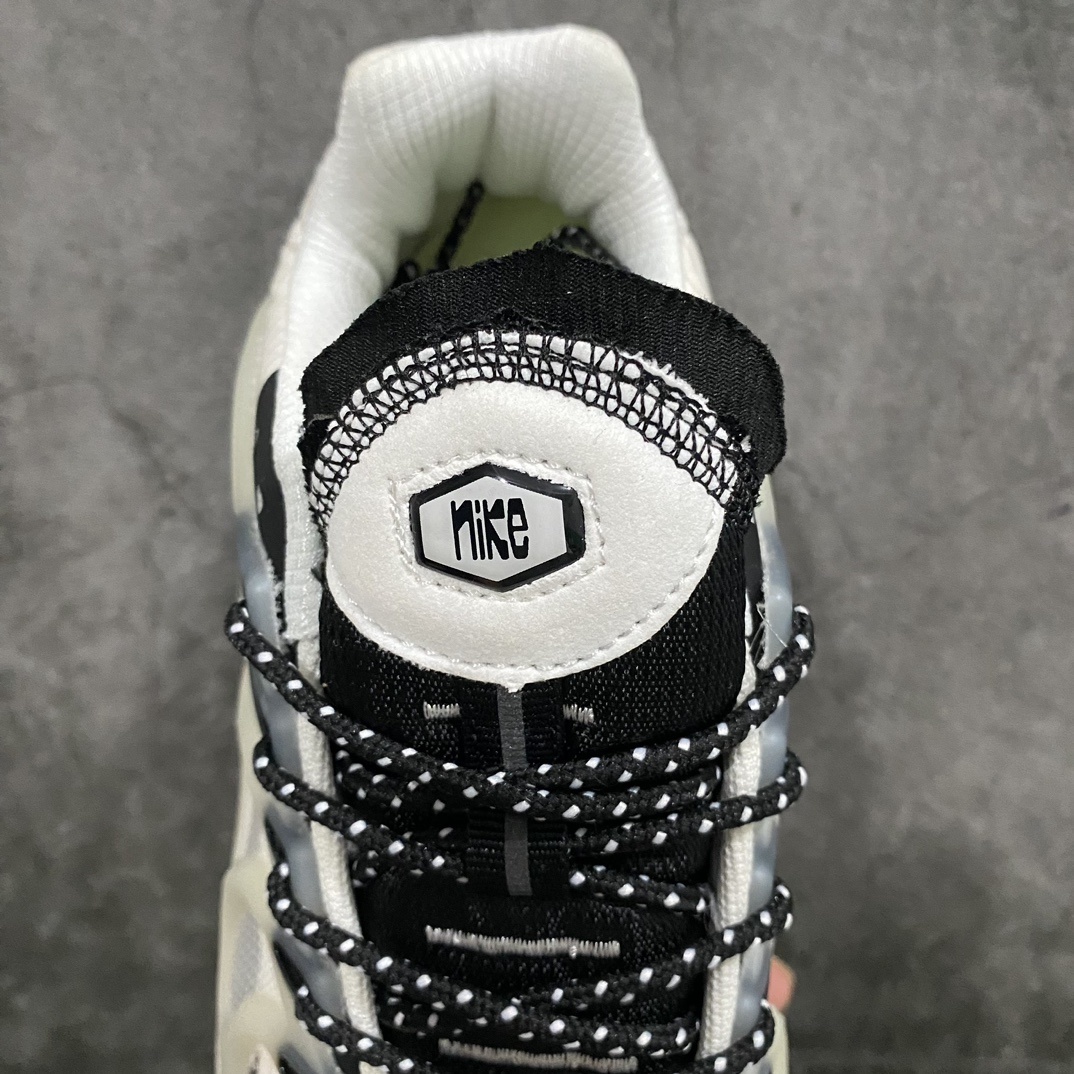 Nike Sneakers SH528133