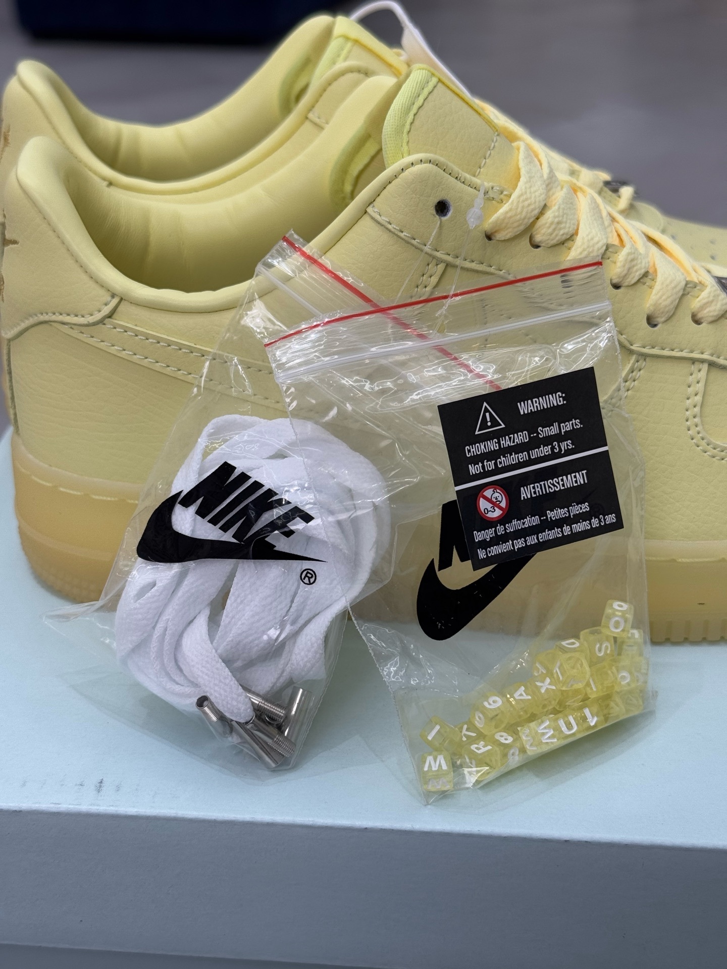 Nike Sneakers SH528002