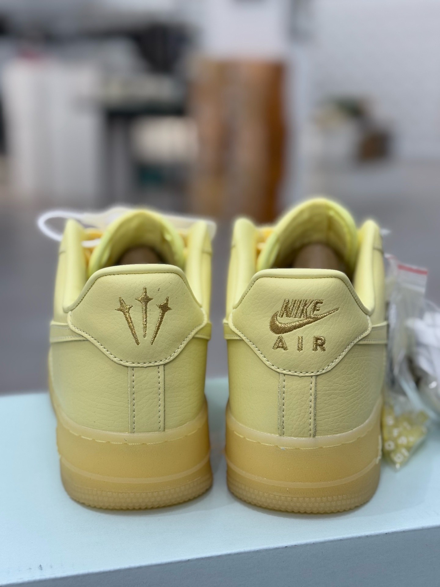 Nike Sneakers SH528002