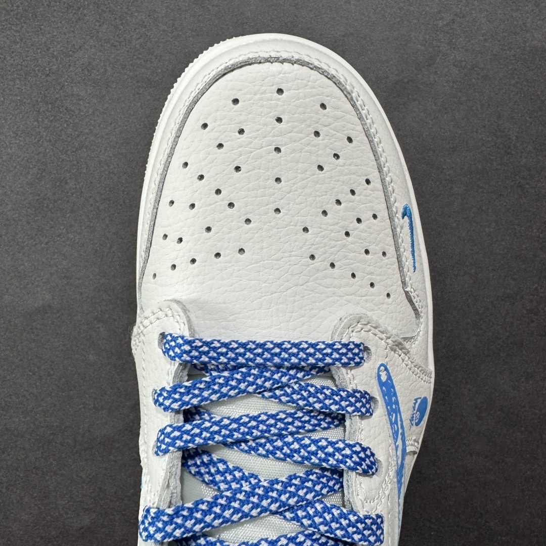 Jordan Sneakers SH528234