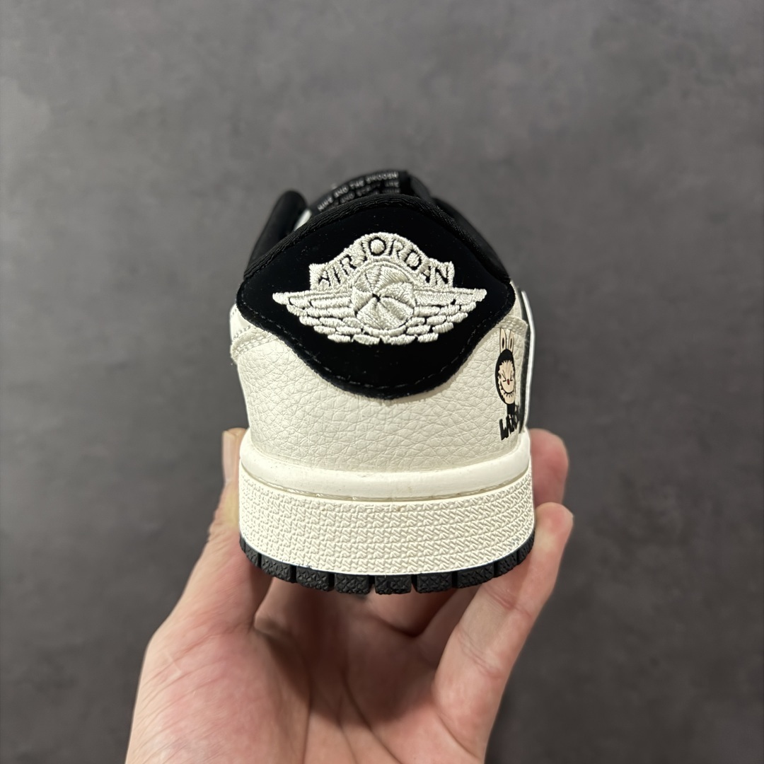 Jordan Sneakers SH528245