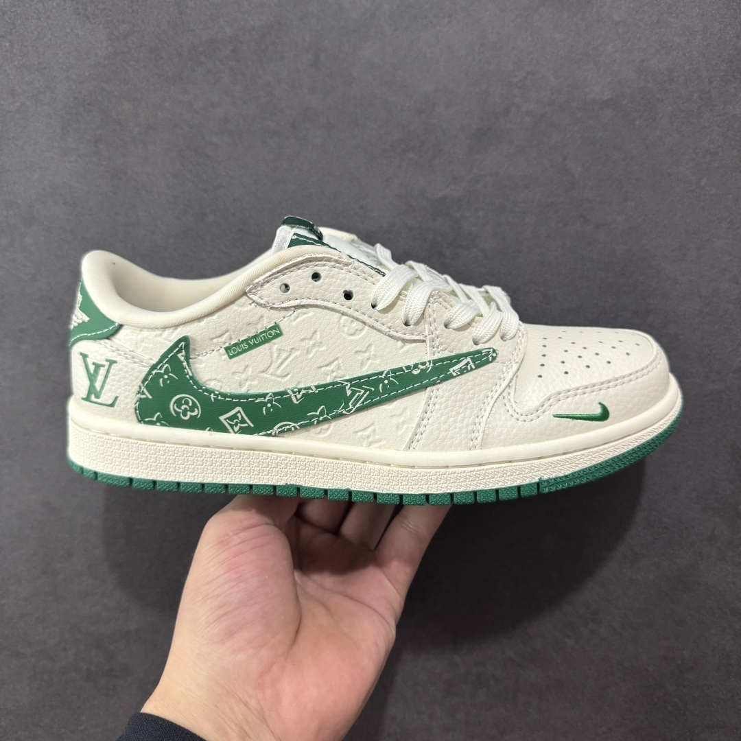 Jordan Sneakers SH528246