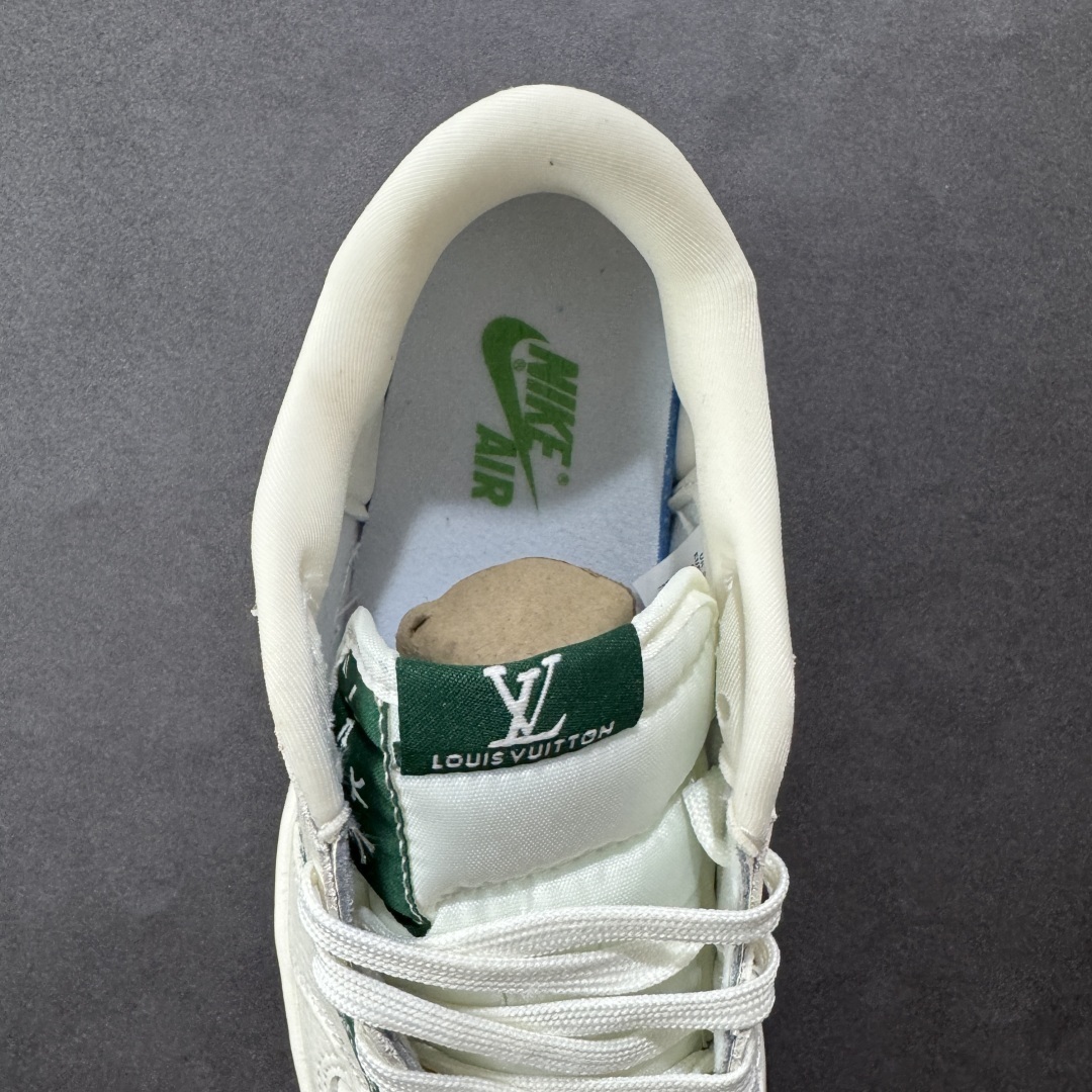 Jordan Sneakers SH528246
