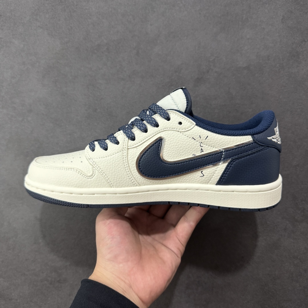 Jordan Sneakers SH528225