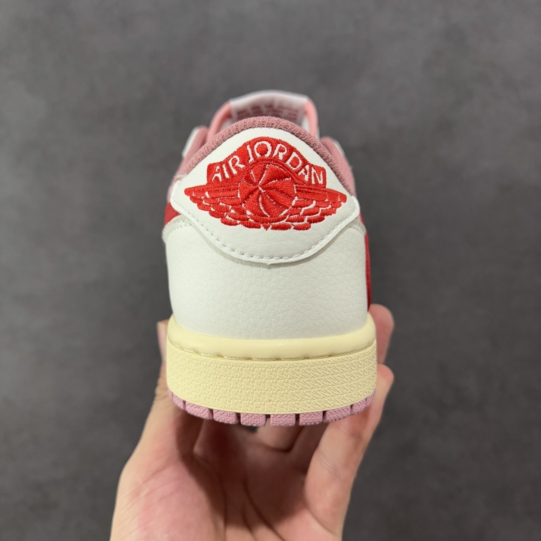 Jordan Sneakers SH528230